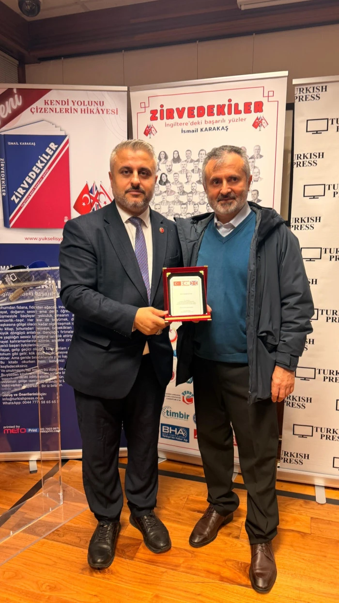 Londra'da " Zirvedekiler" kitabı lansmanı muhteşem bir katılım ile ger&ccedil;ekleştirildi