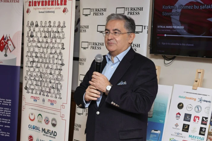 Londra'da " Zirvedekiler" kitabı lansmanı muhteşem bir katılım ile ger&ccedil;ekleştirildi