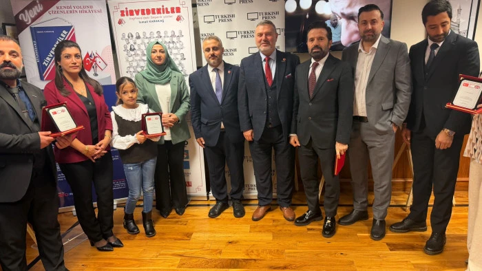 Londra'da " Zirvedekiler" kitabı lansmanı muhteşem bir katılım ile ger&ccedil;ekleştirildi