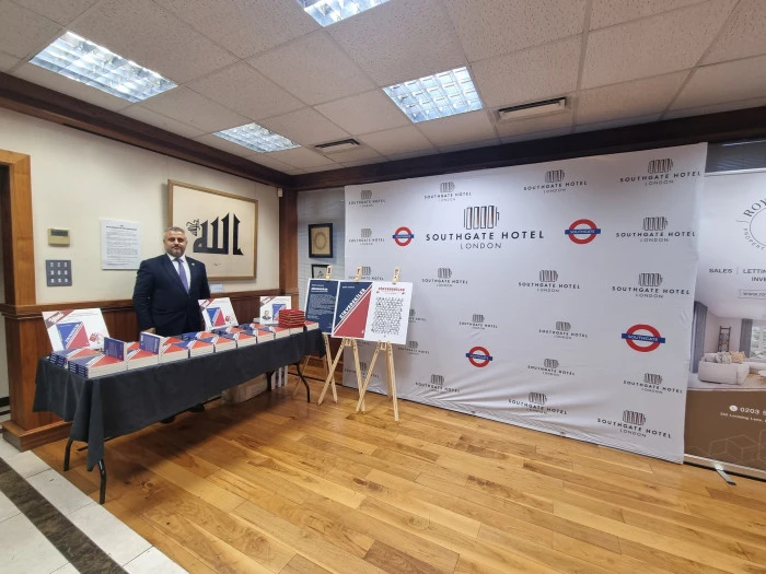 Londra'da " Zirvedekiler" kitabı lansmanı muhteşem bir katılım ile ger&ccedil;ekleştirildi