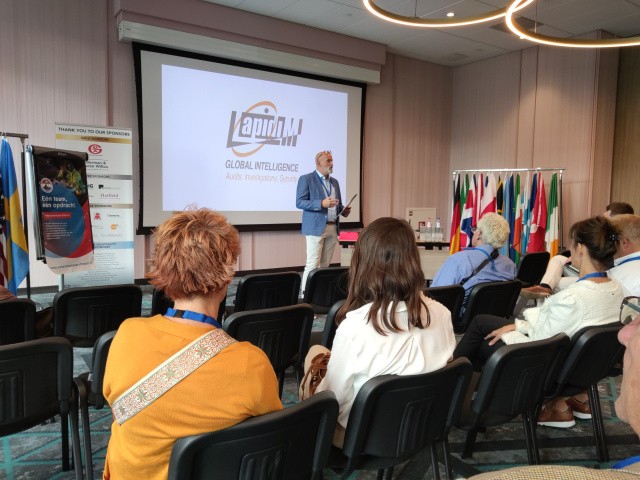 CII&rsquo;nin 2022 Genel Kuruluna T&uuml;rkiye&rsquo;den &Ouml;zel Dektifler dernek başkanı ve Mavi Ay Dedektiflik b&uuml;rosu kurucu başkanı &Ouml;zel Dedektif İsmail Yetimoğlu ve Ayla Yorulmaz katıldı.