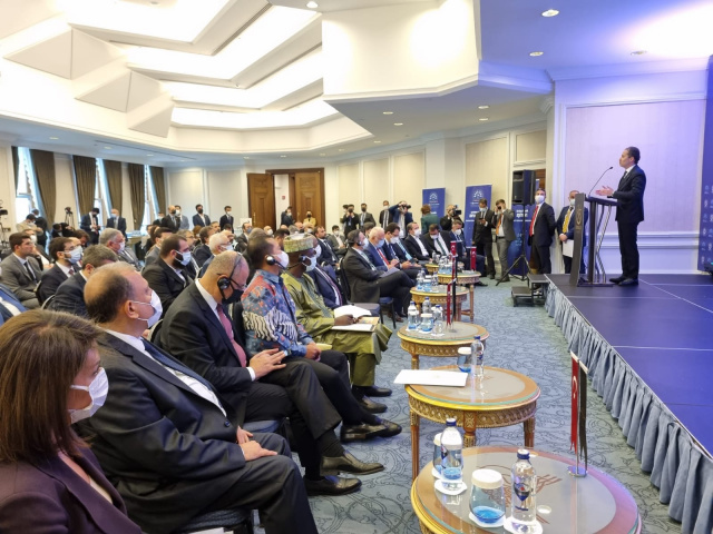 D-8 Ekonomik İşbirliği &Ouml;rg&uuml;t&uuml;&rsquo;n&uuml;n 24&rsquo;&uuml;nc&uuml; zirvesi yapıldı