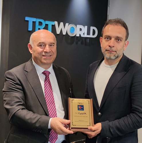 Uluslararası Dijital Medya Derneği Başkanı Adil Ko&ccedil;alan, TRT World'u ziyaret etti