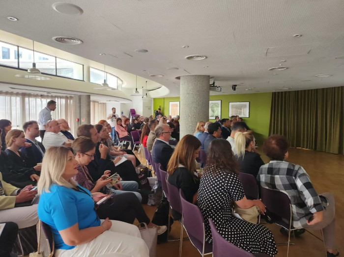 Londra'da Sağlık Turizmi Semineri D&uuml;zenlendi