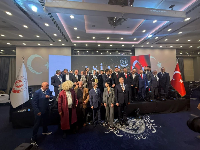 T&uuml;rk D&uuml;nyası Başarı ve Onur &Ouml;d&uuml;lleri İstanbul&rsquo;da G&ouml;rkemli Bir T&ouml;renle Sahiplerini Buldu