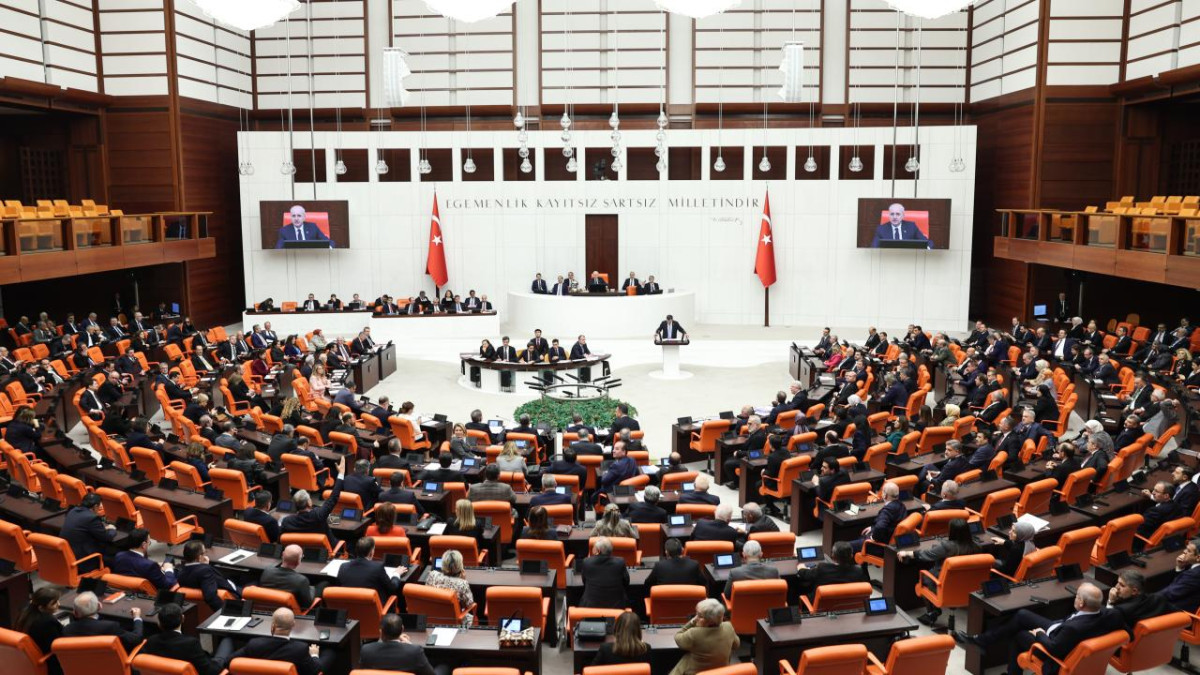 2025 bütçesi TBMM'de kabul edildi                               