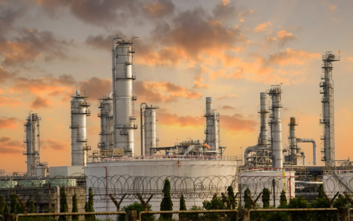 ABD'nin ticari ham petrol stokları 900 bin varil azaldı