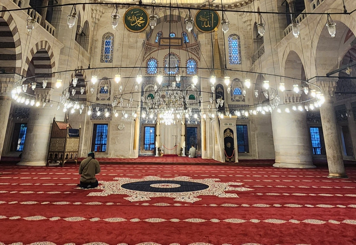 Berat Kandili pazartesi g&uuml;n&uuml; idrak edilecek