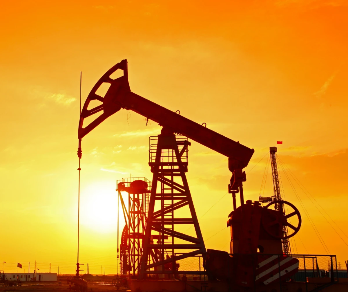 Brent petrol&uuml;n varili 61,20 dolar             