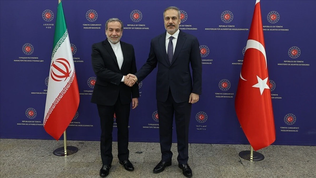 Dışişleri Bakanı Fidan, İran Dışişleri Bakanı Erak&ccedil;i ile telefonda g&ouml;r&uuml;şt&uuml;