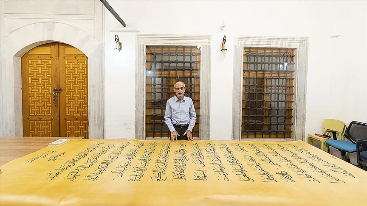 D&uuml;nyanın en b&uuml;y&uuml;k el yazması Mushaf'ı İstanbul'da yazıldı