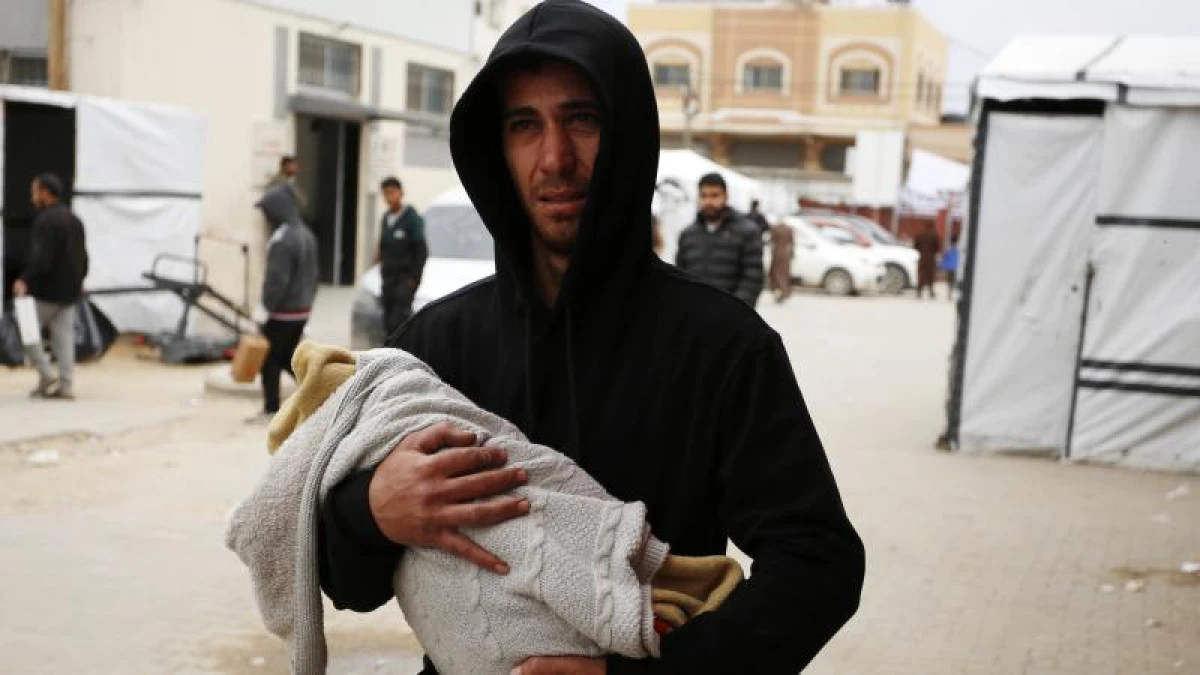 Gazze'de 20 bin hasta tedavi i&ccedil;in b&ouml;lge dışına &ccedil;ıkmayı bekliyor