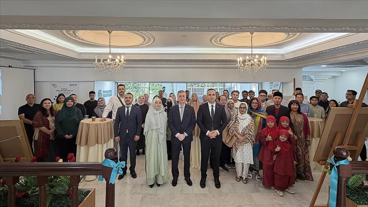 Geleneksel T&uuml;rk Hat Sanatı, Malezya&rsquo;da ilk kez bir icazet t&ouml;reniyle tanıtıldı