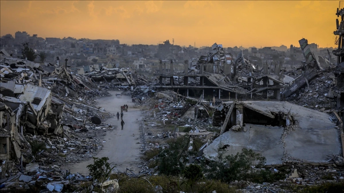 İsrail, Gazze Şeridi'nin &ccedil;eşitli b&ouml;lgelerine saldırılar d&uuml;zenledi