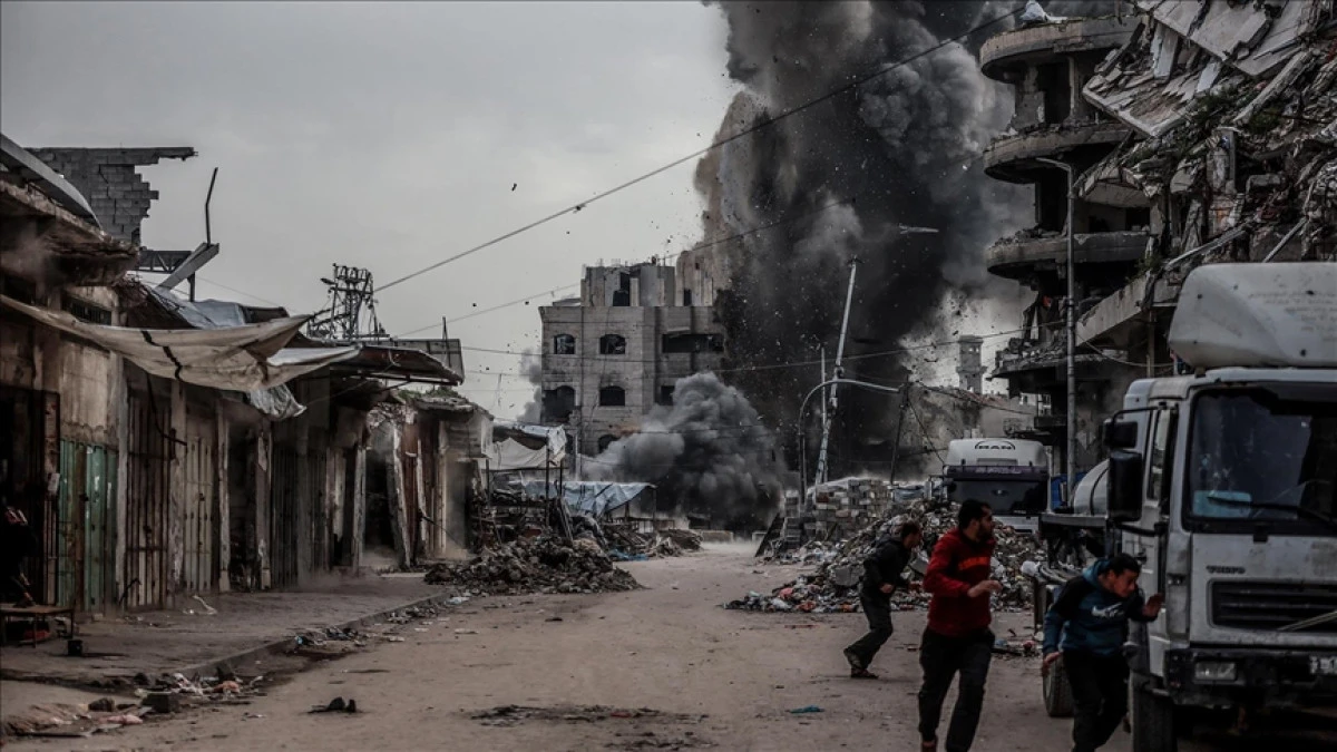 İsrail ordusunun Gazze'deki saldırısında 3 kişi yaralandı