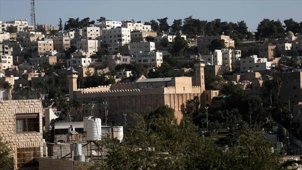  İsrail'in Harem-i İbrahim Camisi'nin denetim yetkilerine el koyması ihlal ve tehdittir