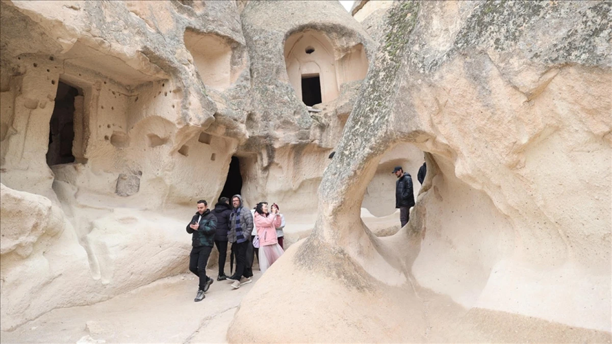 Kapadokya'daki Zelve ve Paşabağı &ouml;ren yerleri ge&ccedil;en yıl 1,2 milyon ziyaret&ccedil;i ağırladı