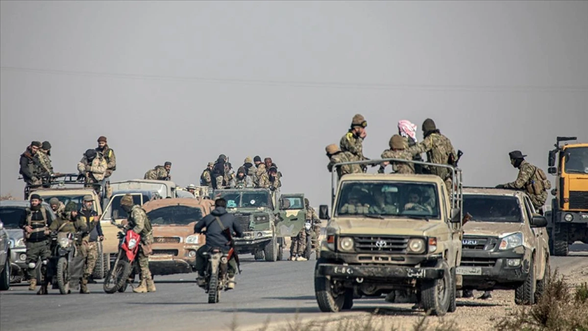 Suriyeli muhaliflerin devrimle sonu&ccedil;lanan Şam y&uuml;r&uuml;y&uuml;ş&uuml; bir yıl &ouml;nce bug&uuml;n başlamıştı