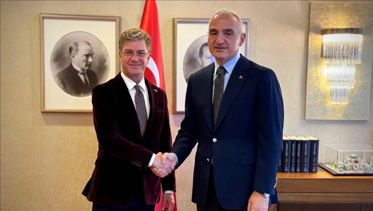 Tan Sağt&uuml;rk, K&uuml;lt&uuml;r ve Turizm Bakanlığında danışman olarak g&ouml;rev yapacak