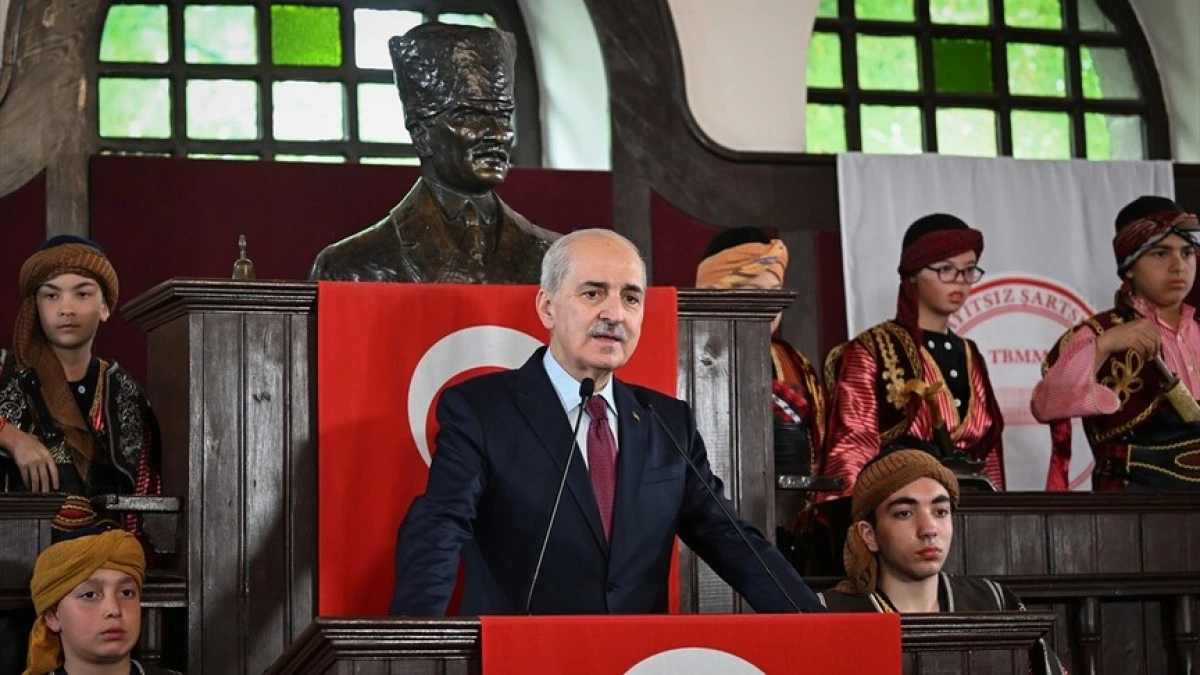 TBMM'nin a&ccedil;ılışının 106. yıl d&ouml;n&uuml;m&uuml; dolayısıyla Birinci Meclis'te anma t&ouml;reni d&uuml;zenlendi