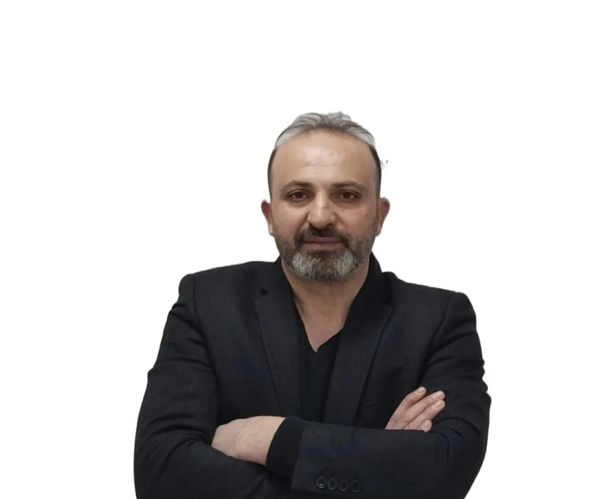 T&uuml;rkiye&rsquo;de yeni g&uuml;ndem: Zihinsel egemenlik tartışmasını G&uuml;rkan Kara&ccedil;am başlattı