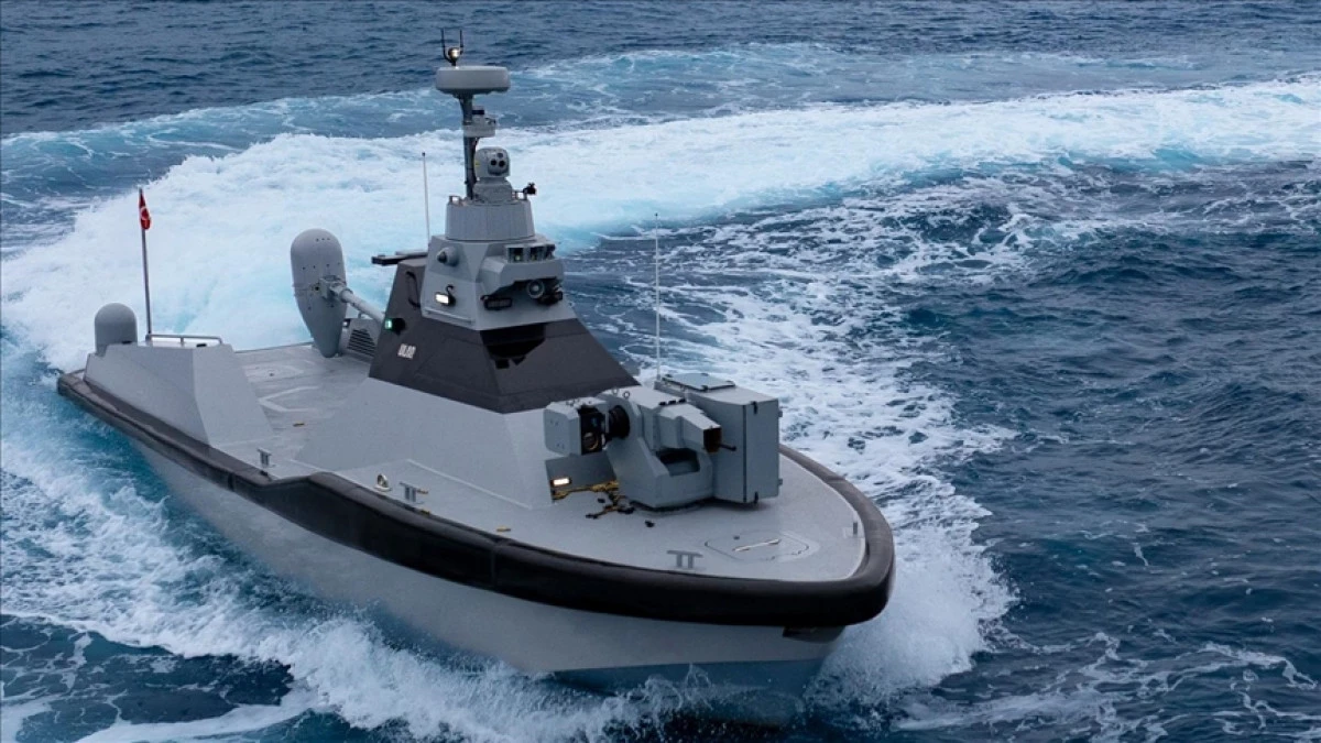 T&uuml;rkiye&rsquo;nin İlk Silahlı İnsansız Deniz Aracı ULAQ G&ouml;reve Başladı