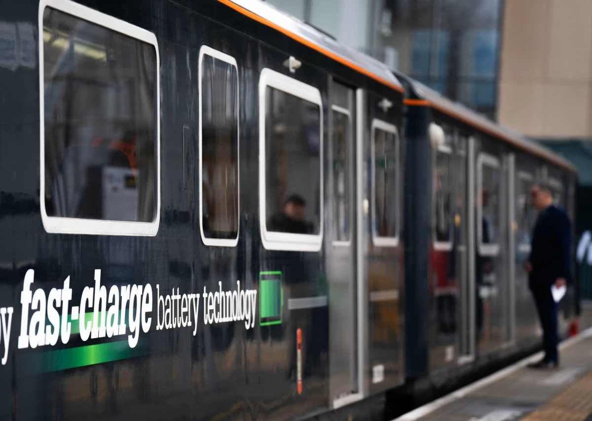 UK&rsquo;s first rapid-charging battery train ready for boarding this weekend