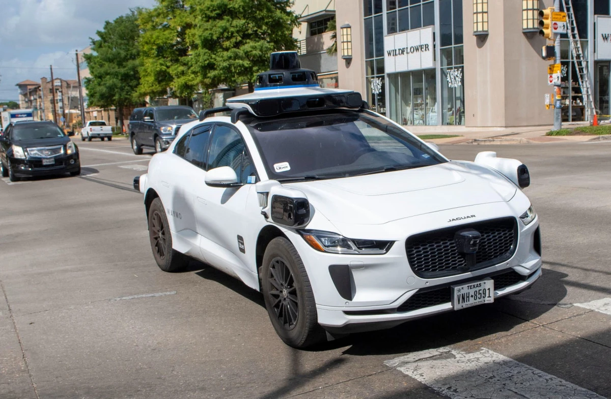 US robotaxis undergo training for London&rsquo;s quirks before planned rollout this year