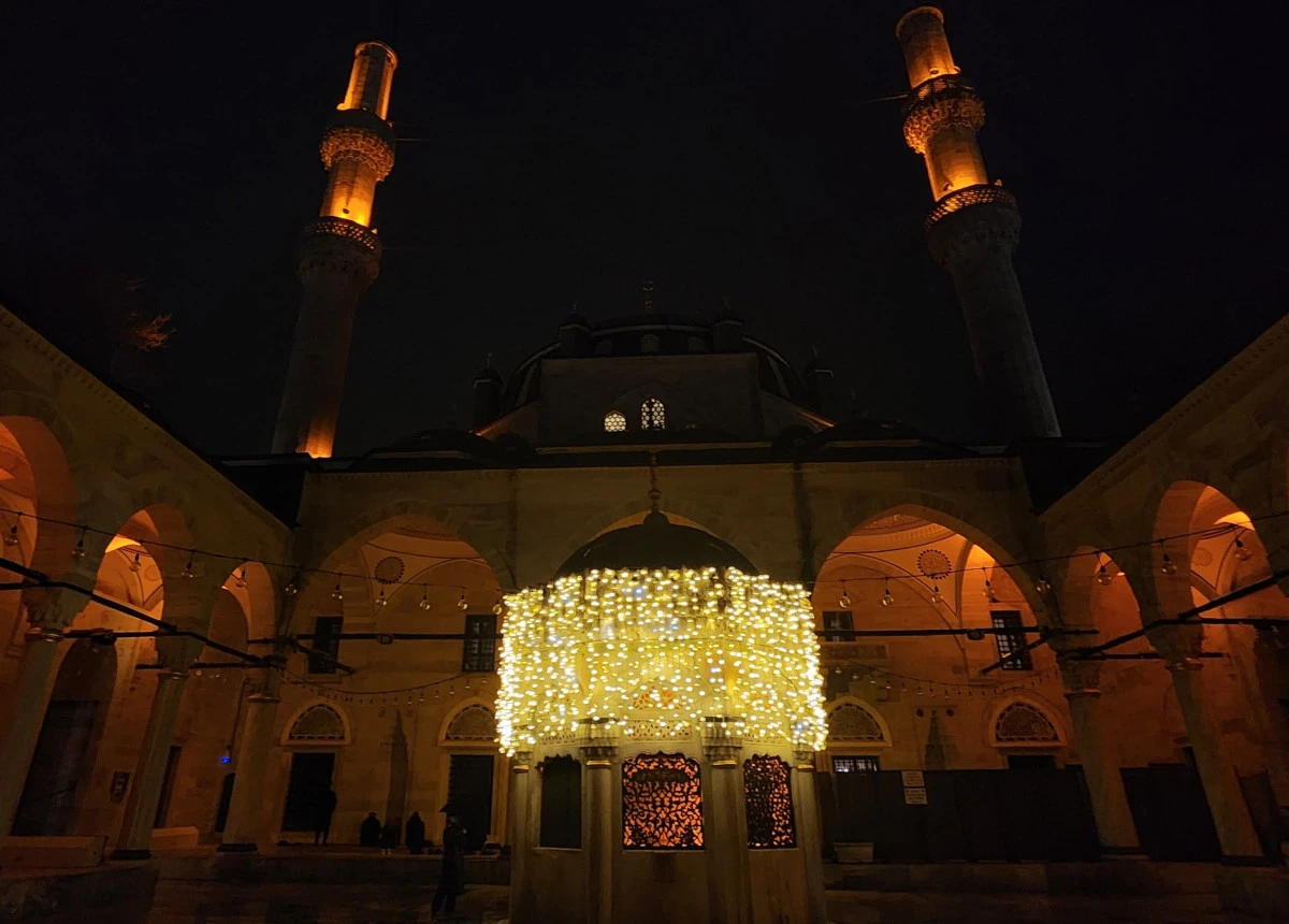 Valide-i Cedid Camii&rsquo;nde Ramazan Etkinlikleri Başlıyor