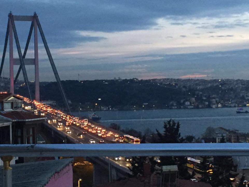 Ortak&ouml;yde Satılık Bina (Bir Dublex Tamamı deniz manzaralı Daireler)